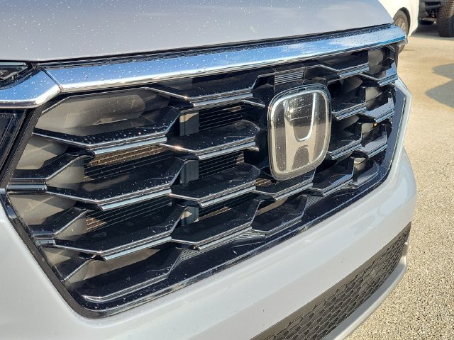 Used 2023 Honda Pilot Touring image 13