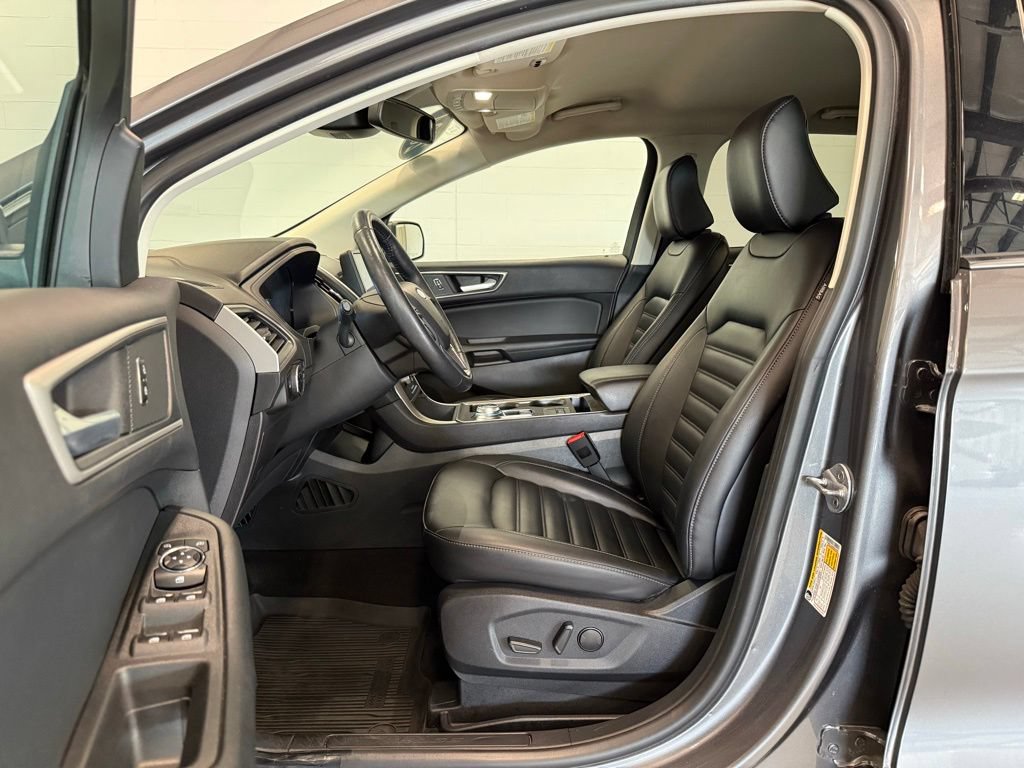 Certified 2024 Ford Edge SEL w/ Convenience Package AWD/4WD image 18