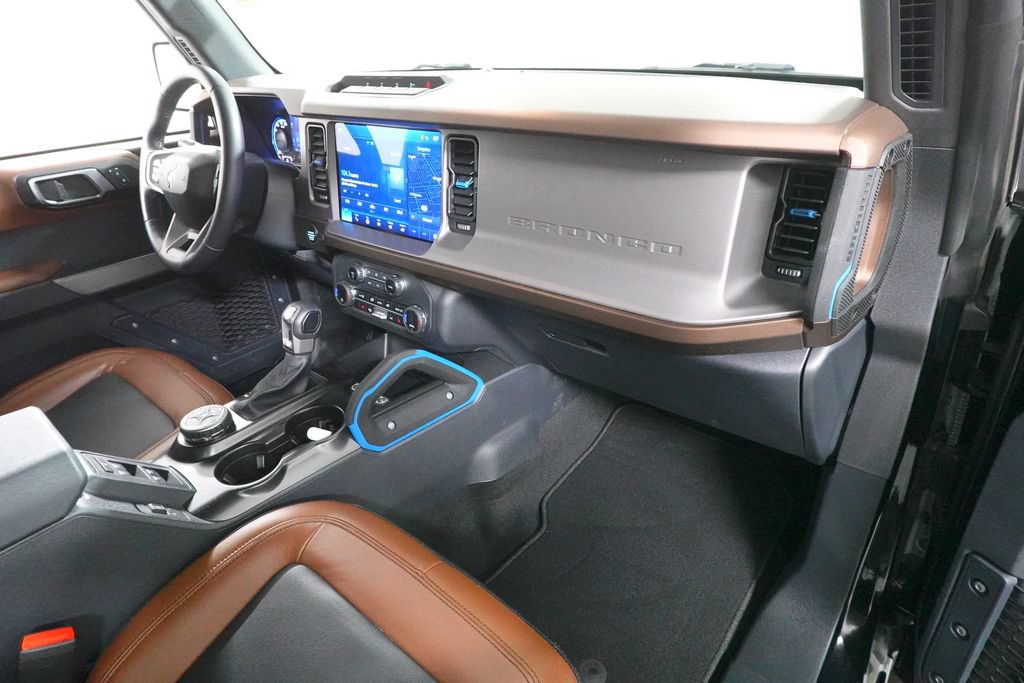Certified 2023 Ford Bronco Outer Banks w/ Sasquatch Package AWD/4WD image 34