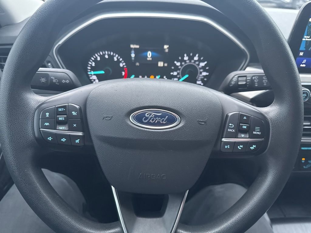 Certified 2022 Ford Escape SE image 17