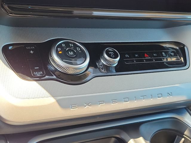 Certified 2025 Ford Expedition Max Active RWD image 11