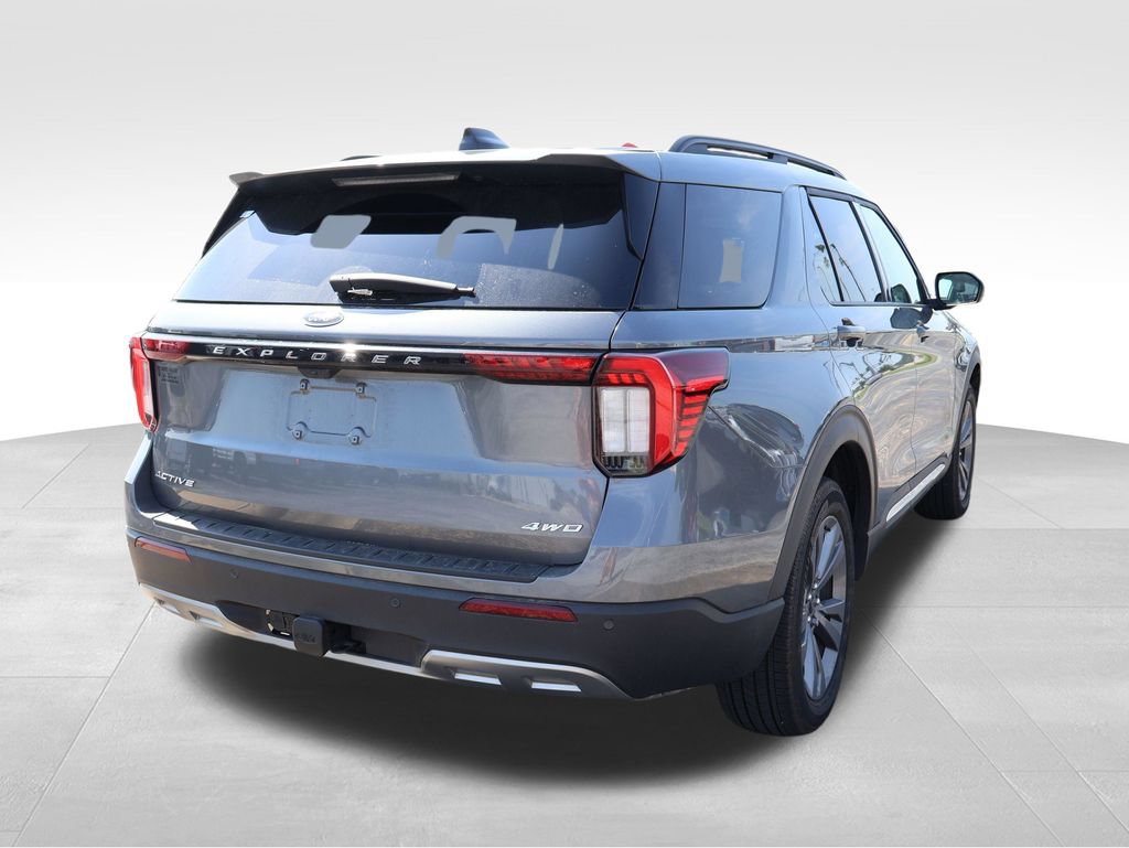 Certified 2025 Ford Explorer Active w/ Active Comfort Package AWD/4WD image 16