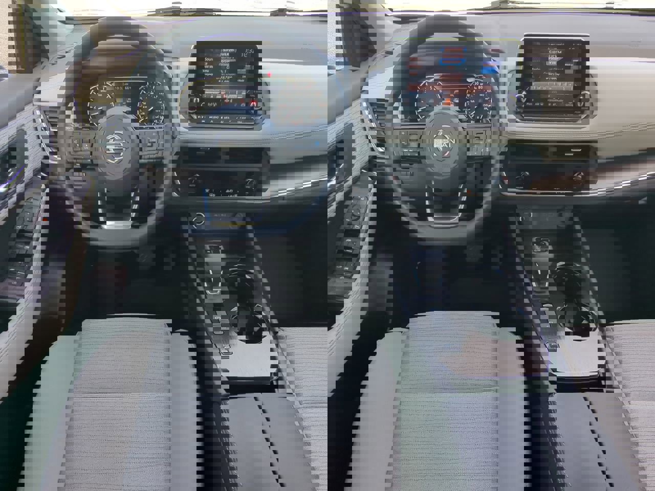 Used 2023 Nissan Rogue SV image 14