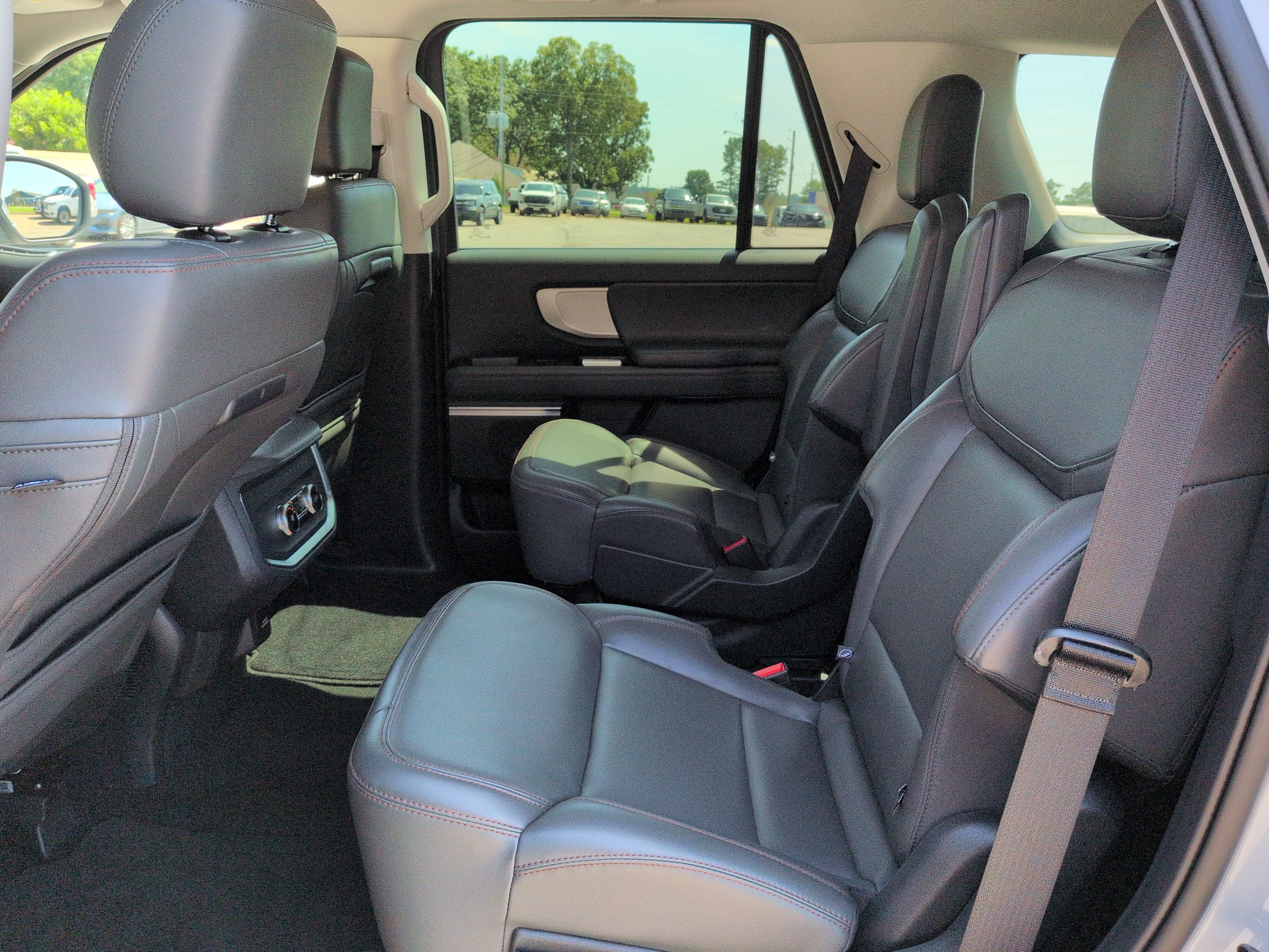 Certified 2025 Ford Expedition Active RWD image 12
