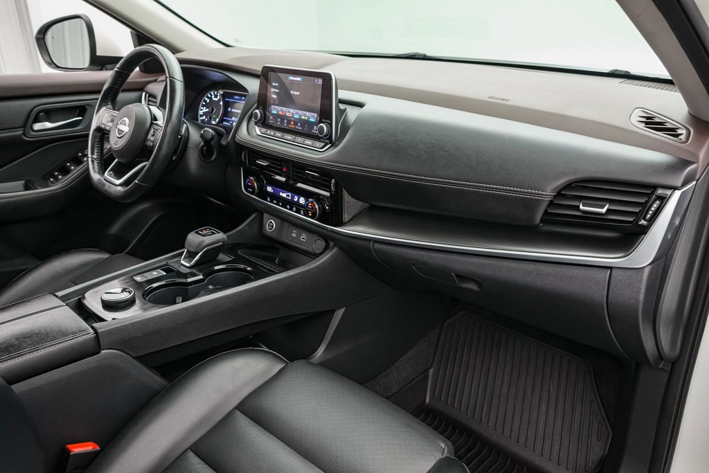 Used 2023 Nissan Rogue SV w/ SV Premium Package image 22