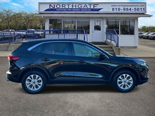 Certified 2023 Ford Escape Active w/ Tech Pack #2 AWD/4WD image 2