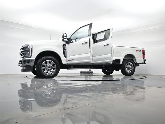 Certified 2024 Ford F250 Lariat w/ Lariat Ultimate Package AWD/4WD image 48