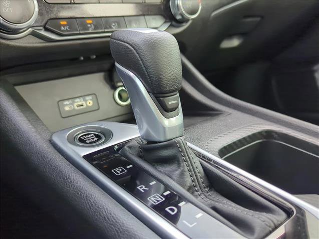 Used 2023 Nissan Sentra SV image 13