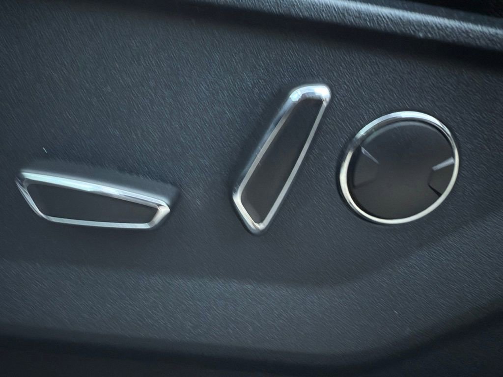 Certified 2021 Ford F150 XLT w/ Equipment Group 302A High image 19