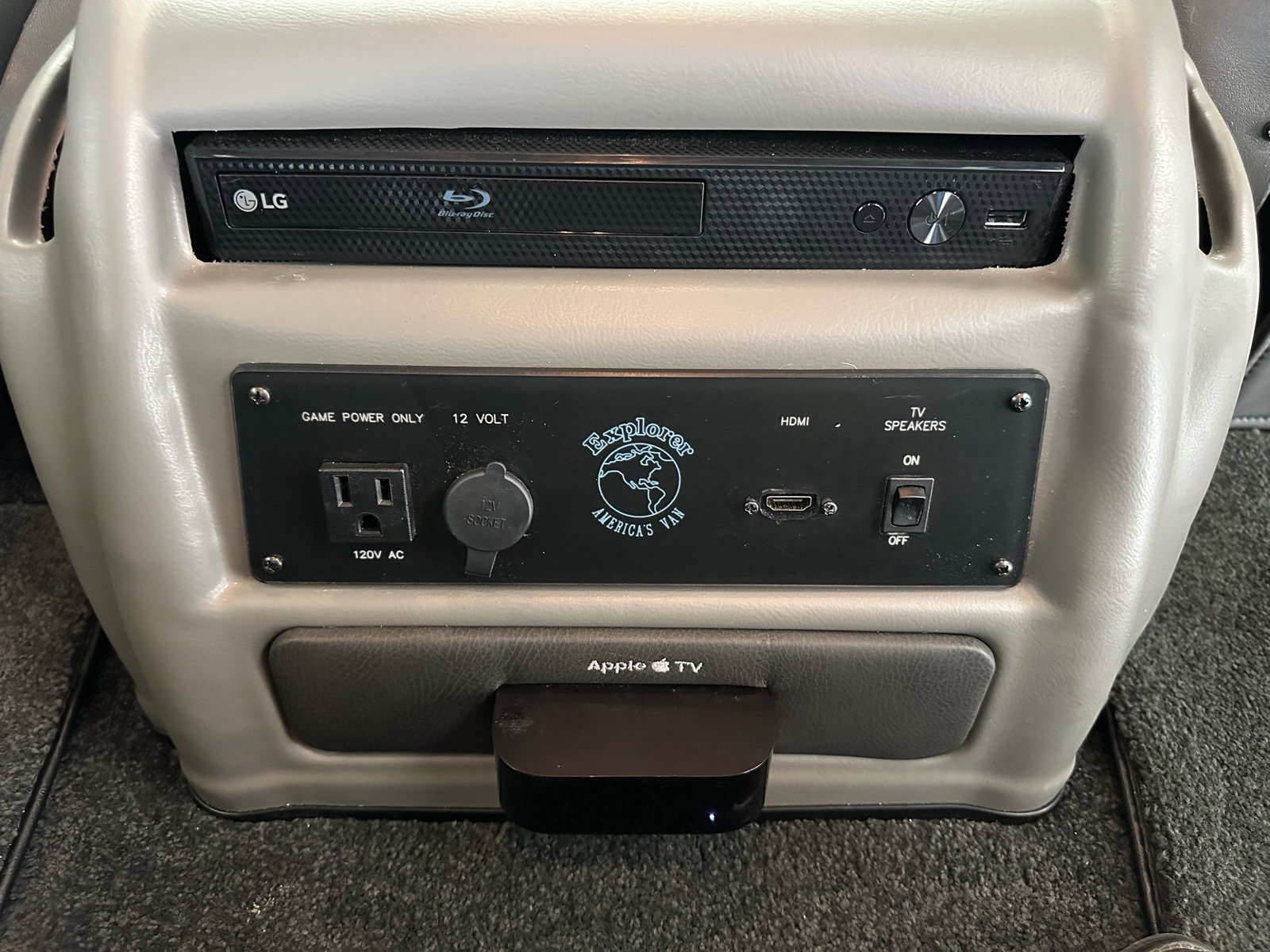 Used 2020 Chevrolet Express 2500 w/ Enhanced Convenience Package RWD image 41