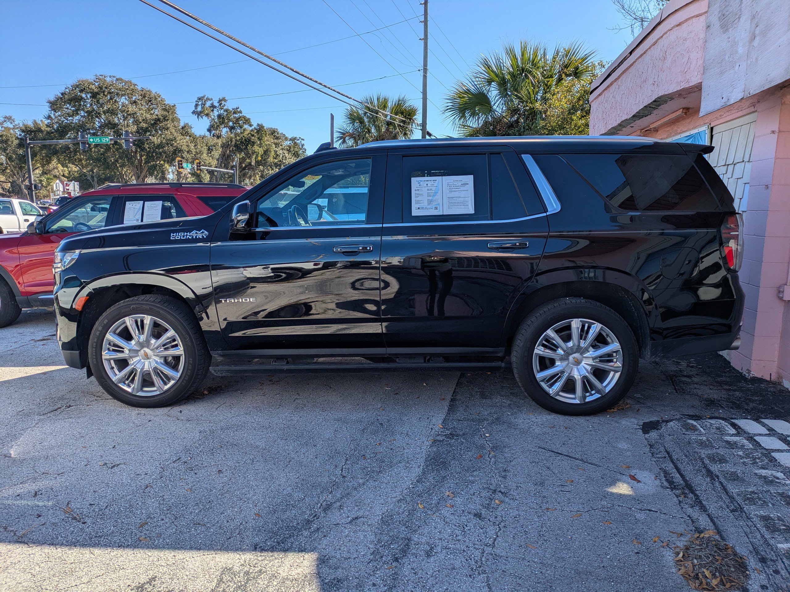 Used 2022 Chevrolet Tahoe High Country image 2