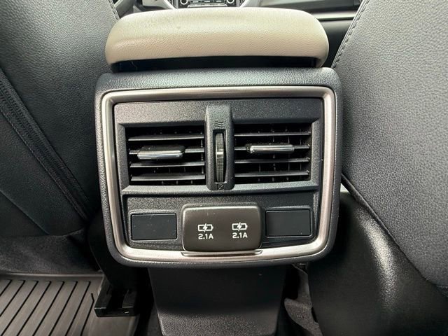 Used 2024 Subaru Forester Premium AWD/4WD image 22