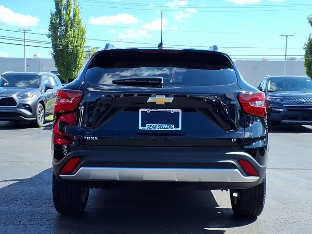 Used 2024 Chevrolet Trax LT w/ Driver Confidence Package FWD image 6