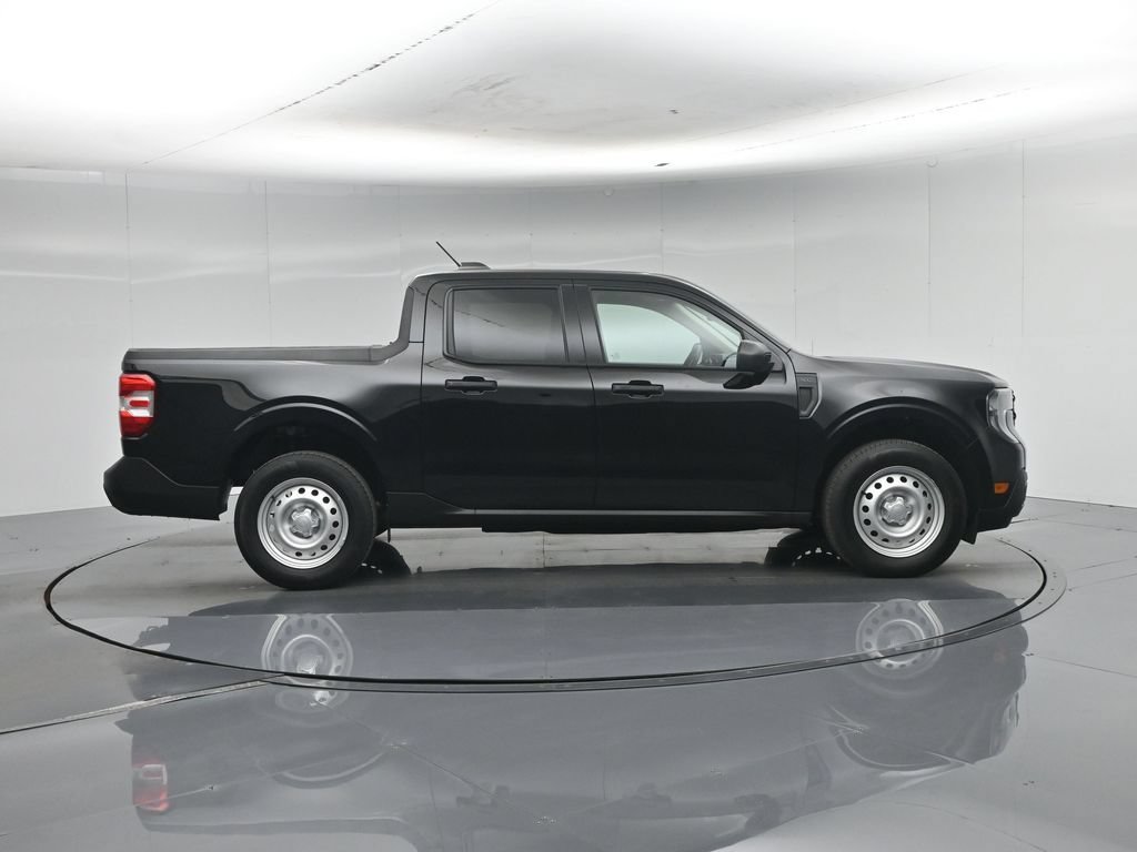 Certified 2025 Ford Maverick XL FWD image 25