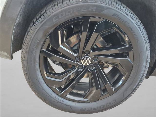 Used 2023 Volkswagen Atlas SE AWD/4WD image 24