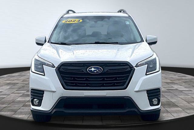 Used 2024 Subaru Forester Premium AWD/4WD image 3