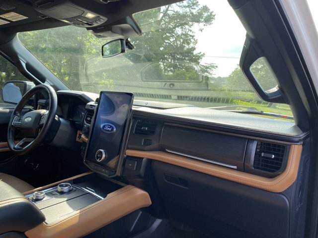 Certified 2022 Ford Expedition Platinum AWD/4WD image 12
