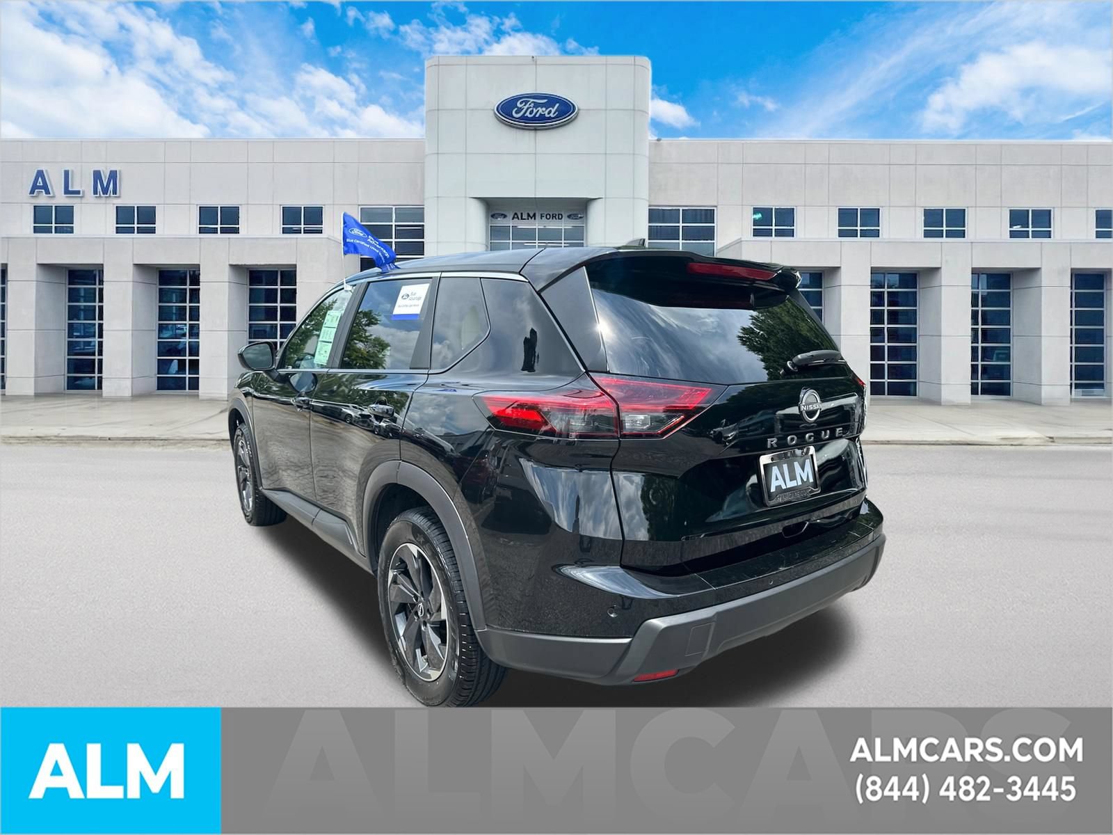 Used 2025 Nissan Rogue SV FWD image 8