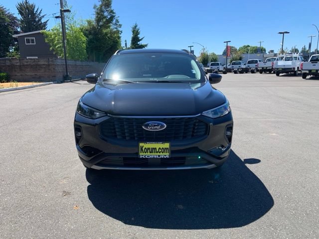 Certified 2025 Ford Escape SE FWD image 12