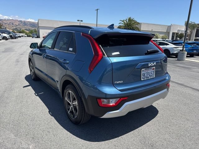 Used 2024 Kia Niro EX FWD image 8
