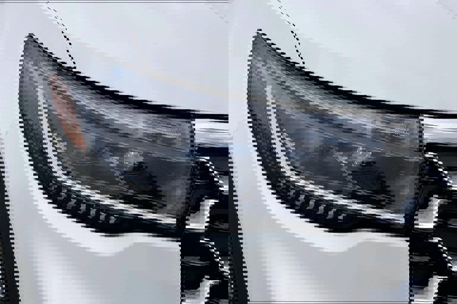 Certified 2025 Ford Explorer Platinum image 27