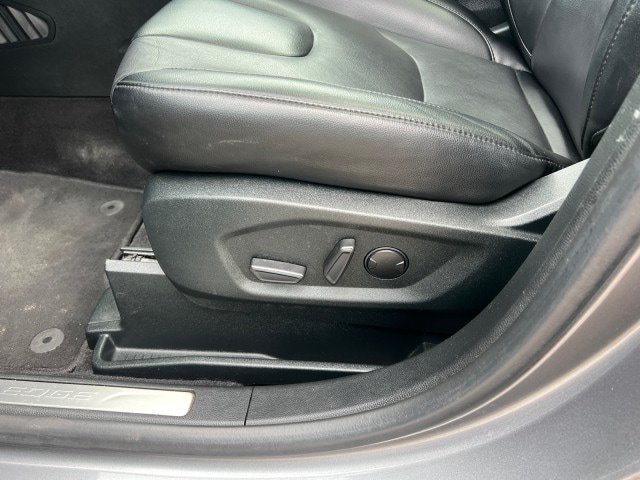 Certified 2022 Ford Edge Titanium AWD/4WD image 11