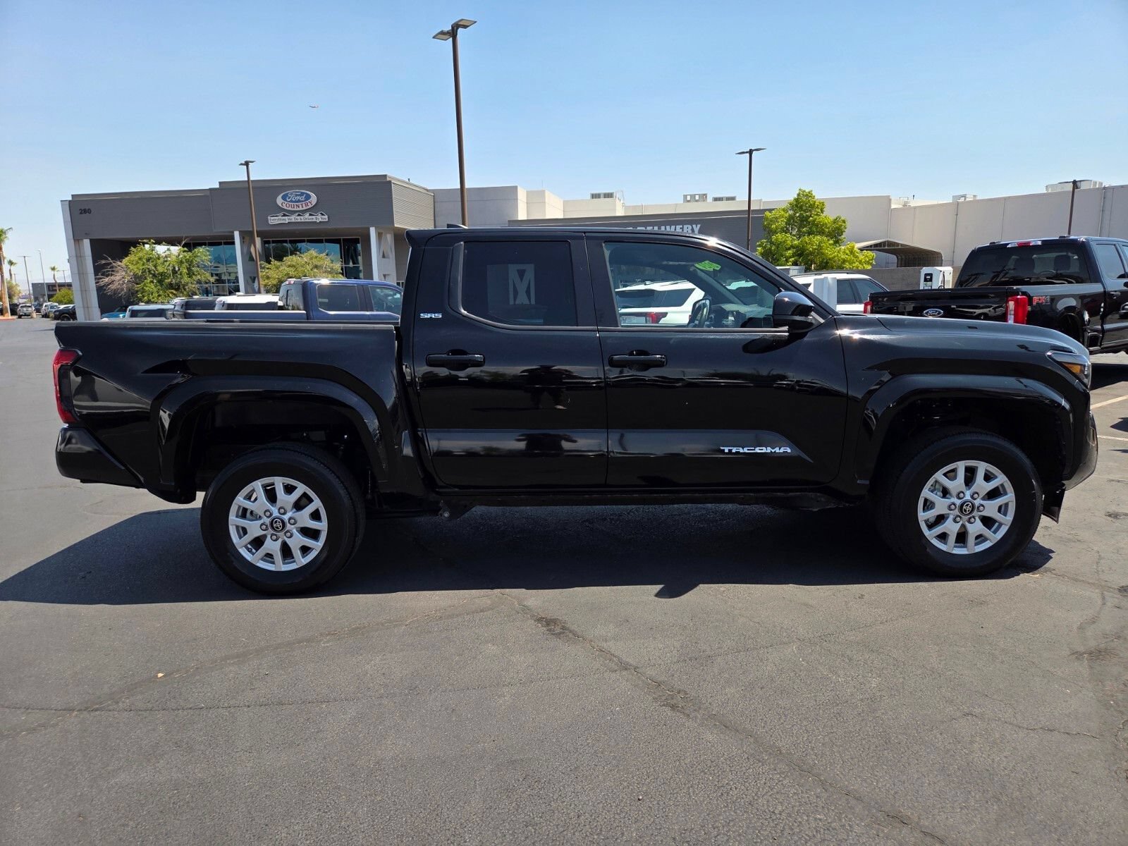 Used 2024 Toyota Tacoma SR5 RWD image 7