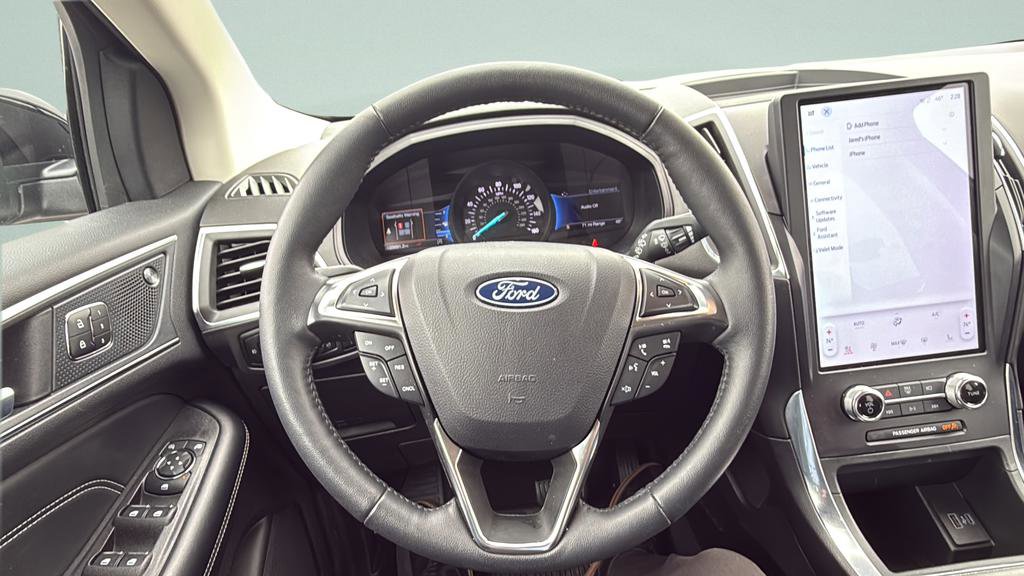 Certified 2024 Ford Edge Titanium AWD/4WD image 23