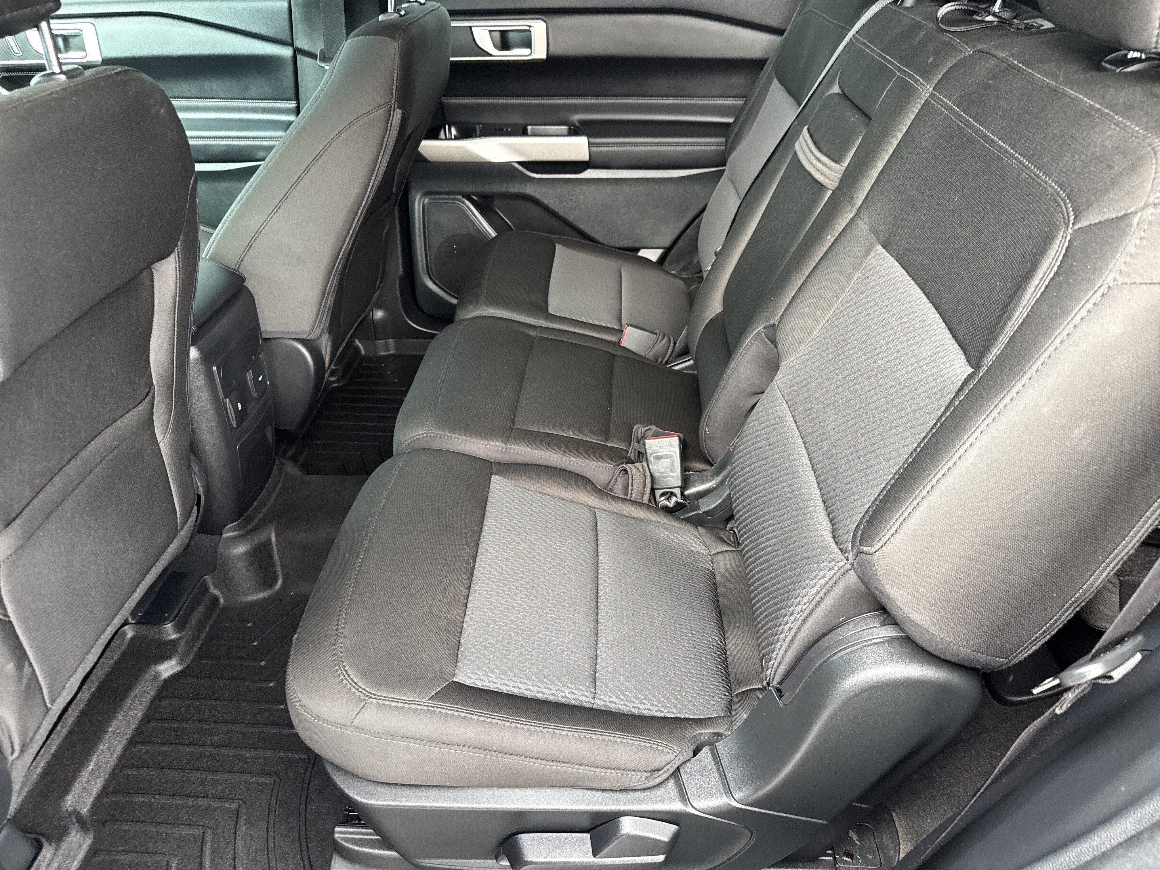 Certified 2023 Ford Explorer XLT AWD/4WD image 11