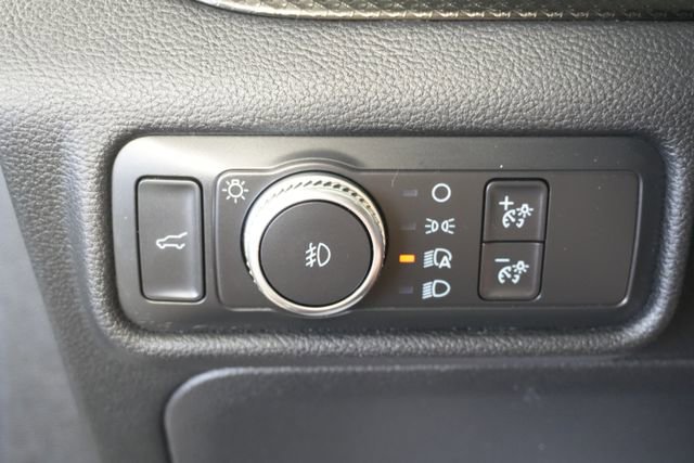 Certified 2020 Ford Explorer ST w/ Premium Technology Package AWD/4WD image 18