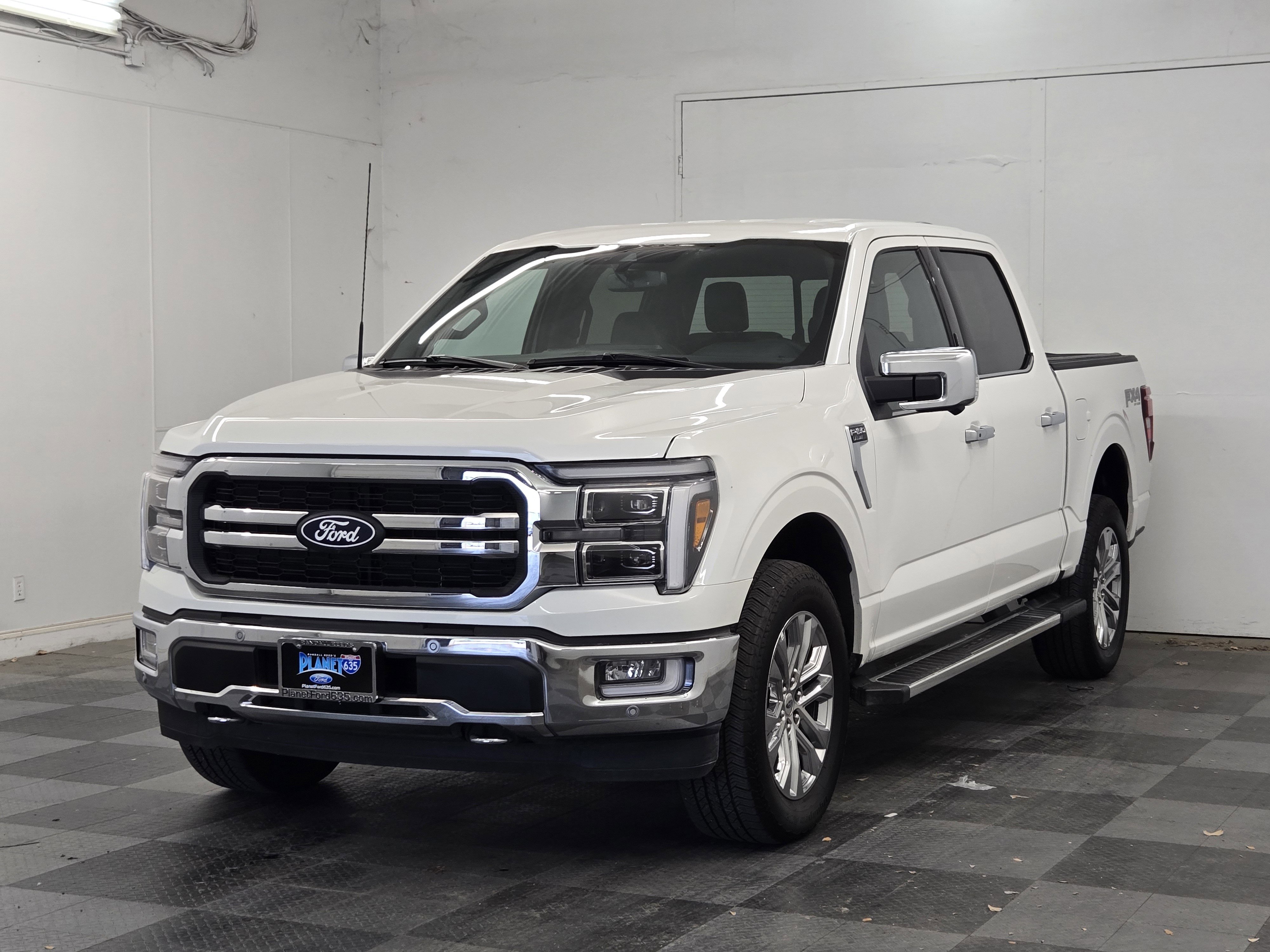 Certified 2024 Ford F150 Lariat w/ Bed Utility Package AWD/4WD image 4