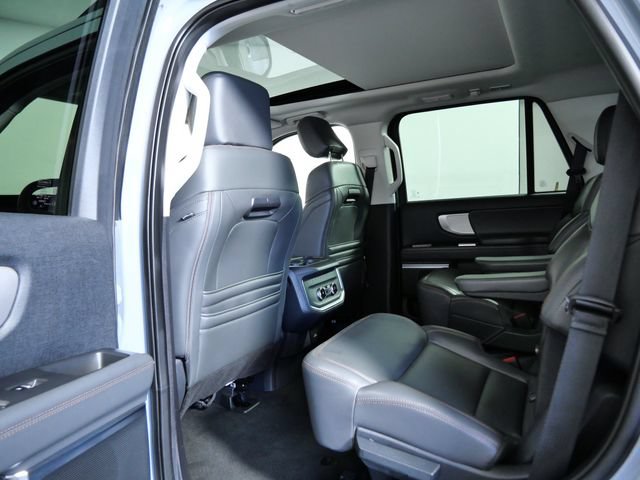 Certified 2025 Ford Expedition Active AWD/4WD image 14