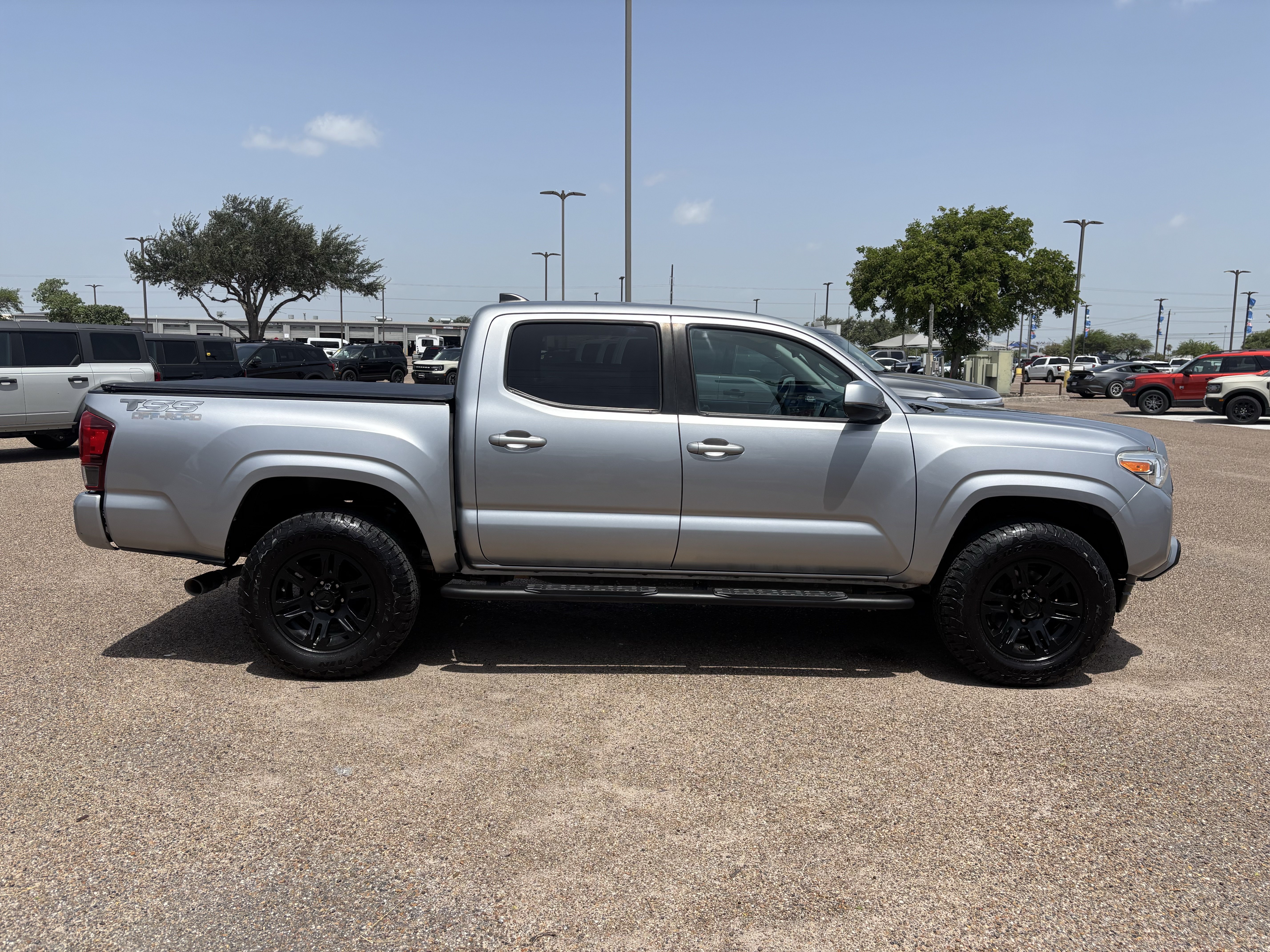 Used 2021 Toyota Tacoma SR w/ SR Convenience Package RWD image 4