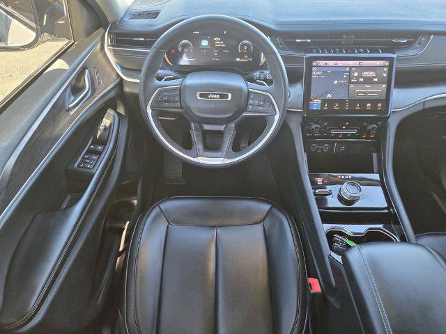 Used 2023 Jeep Grand Cherokee Limited AWD/4WD image 9