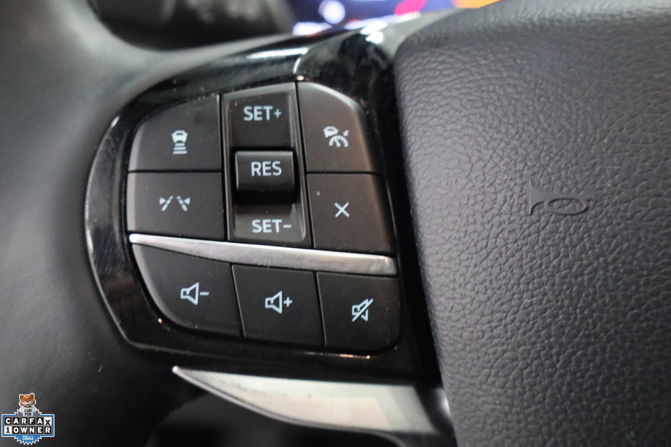 Certified 2025 Ford Explorer Platinum RWD image 22