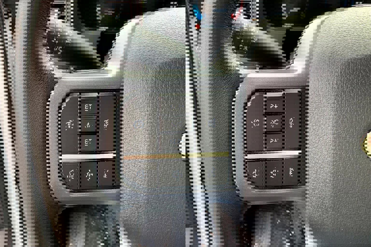 Certified 2023 Ford F250 Lariat w/ Chrome Package image 22