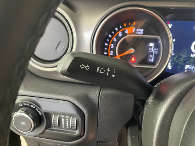 Used 2021 Jeep Wrangler Sport AWD/4WD image 14