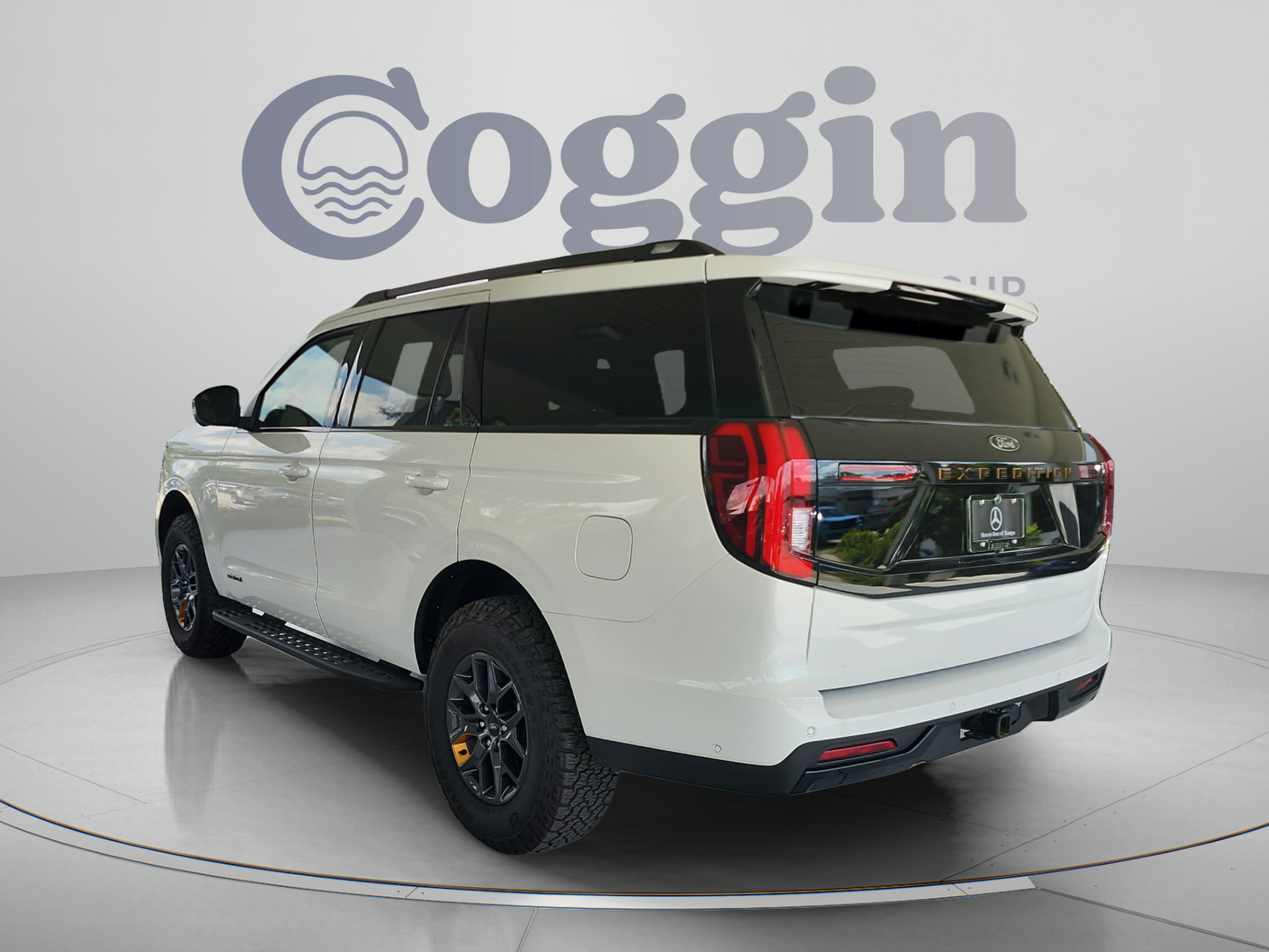 Certified 2025 Ford Expedition Tremor AWD/4WD image 3