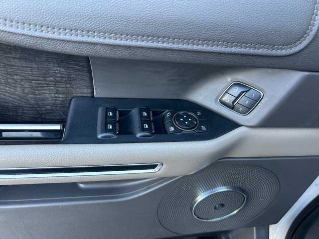 Certified 2018 Ford Expedition Limited w/ Equipment Group 301A image 15