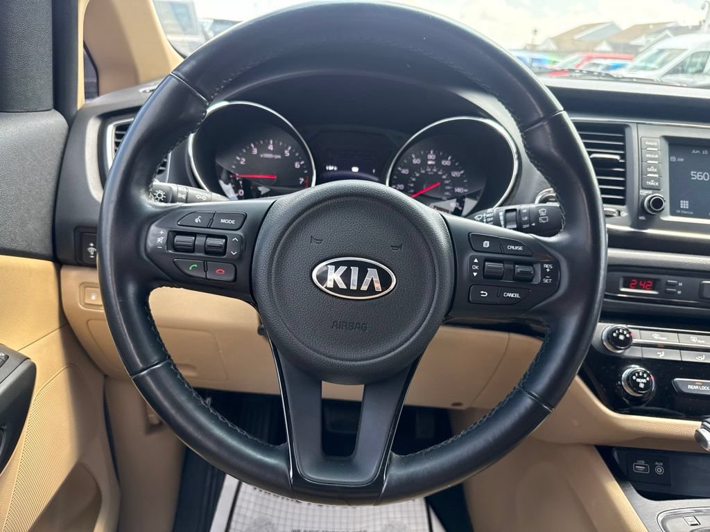 Used 2018 Kia Sedona LX w/ LX Essentials Premium Package FWD image 14