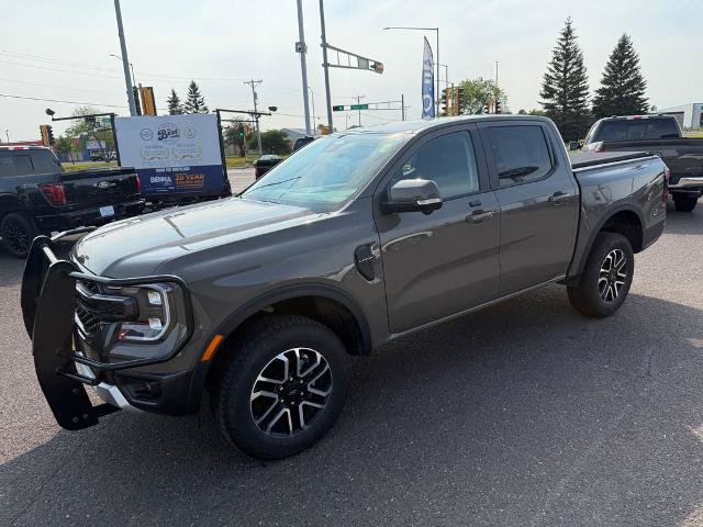 Certified 2025 Ford Ranger Lariat w/ FX4 Off-Road Package AWD/4WD image 2