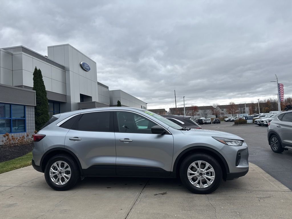 Certified 2023 Ford Escape Active image 10