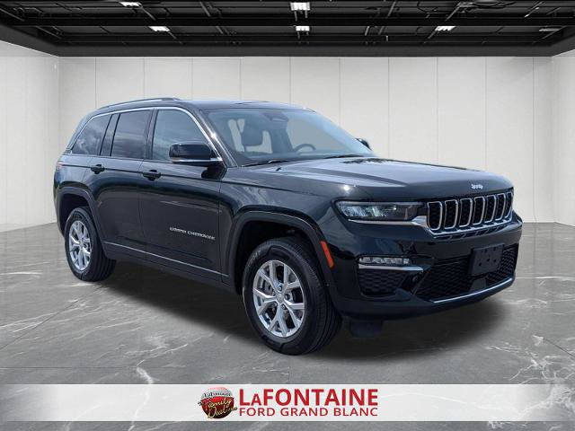 Used 2023 Jeep Grand Cherokee Limited AWD/4WD image 7