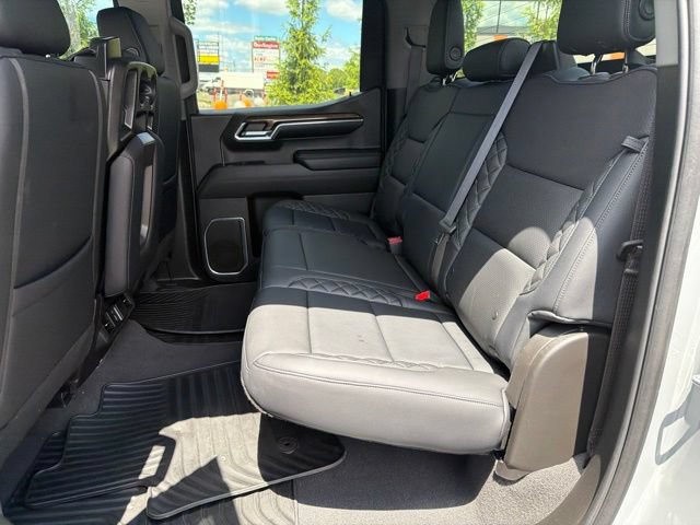 Used 2024 Chevrolet Silverado 1500 RST AWD/4WD image 16
