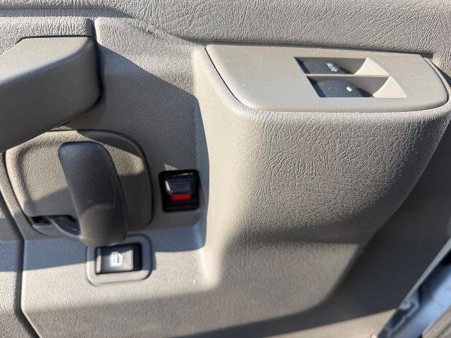 Used 2022 Chevrolet Express 3500 w/ Power Convenience Package RWD image 20