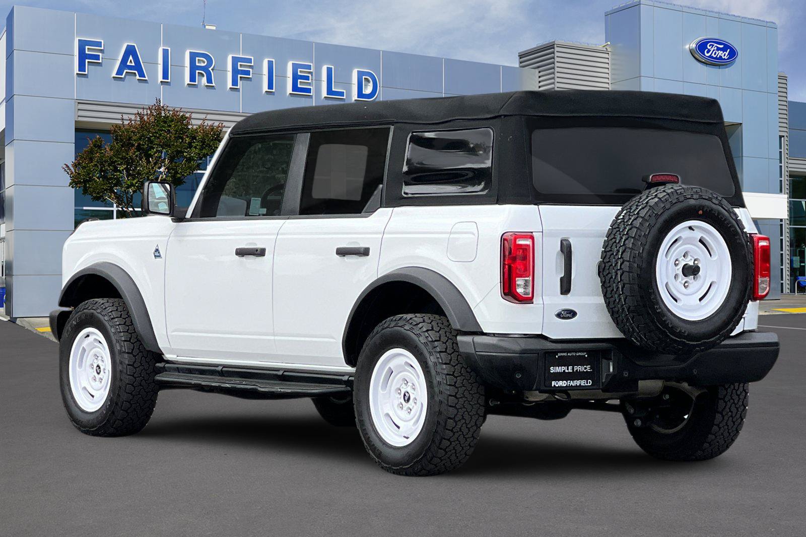 Certified 2024 Ford Bronco Black Diamond AWD/4WD image 10