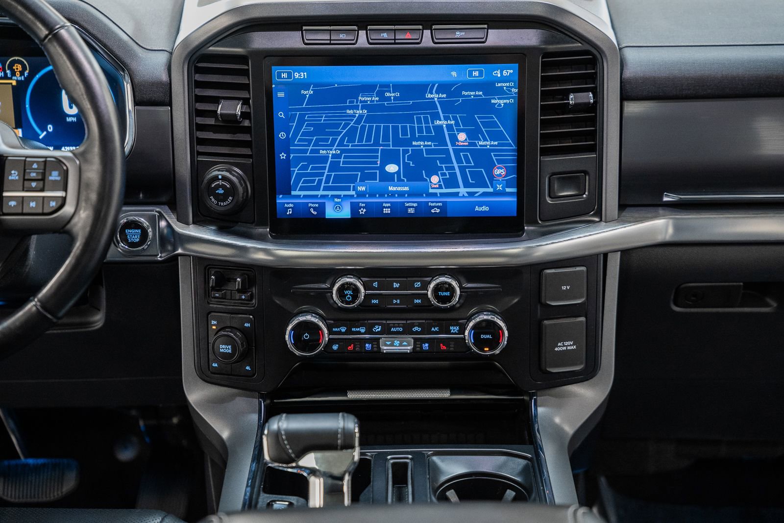 Certified 2022 Ford F150 Lariat w/ Equipment Group 502A High image 25