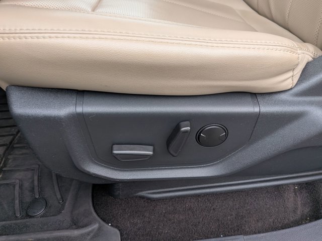 Certified 2022 Ford Expedition Max XLT image 16