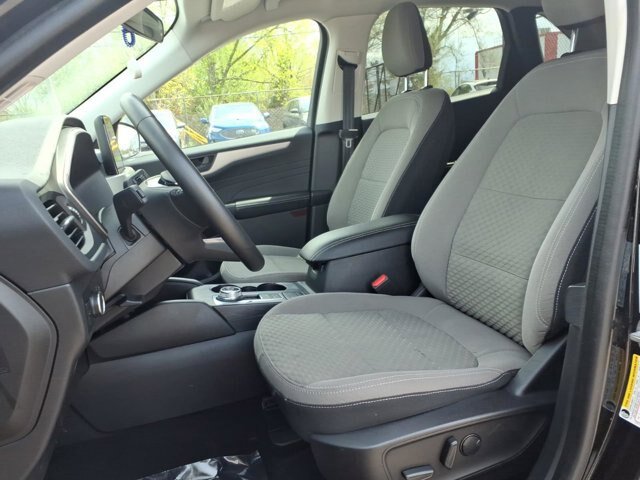 Certified 2022 Ford Escape SE w/ Convenience Package AWD/4WD image 3