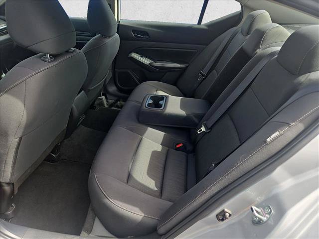 Used 2025 Nissan Altima 2.5 SV FWD image 17